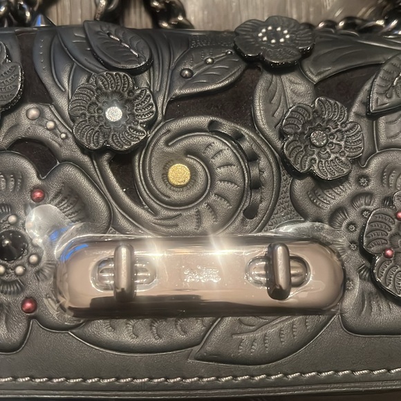 Coach Swagger Tea Rose Tooling Crossbody handbag - Picture 9 of 9